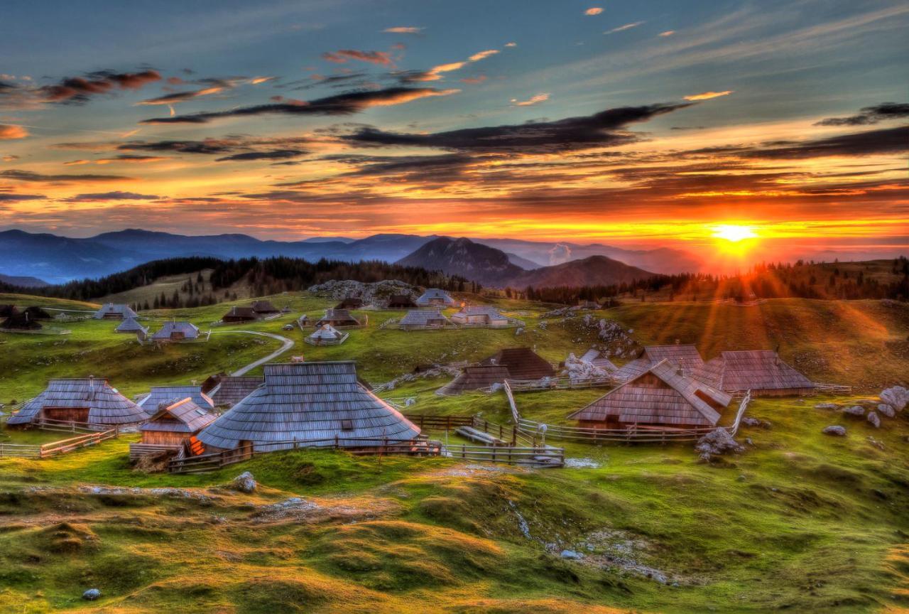 Villa Koca Ojstrica - Velika Planina à Stahovica Extérieur photo