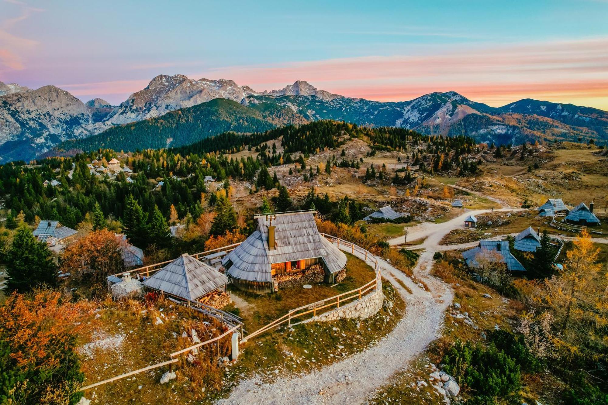 Villa Koca Ojstrica - Velika Planina à Stahovica Extérieur photo